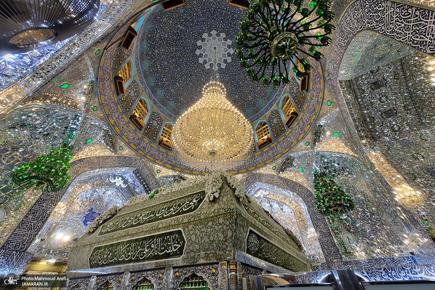 هیچم و هیچ، که دَر هیچ نظر فرمائی؛ امیدمان تویی، یا علی