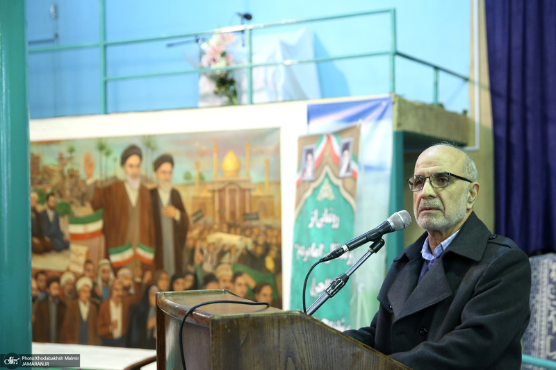 رونمایی از پرده نقالی خوانی (امام مردم) در حسینیه جماران