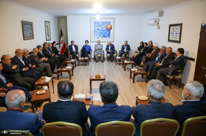 دیدار نوروزی جمعی از وزرای ادوار ایران با سید محمد خاتمی