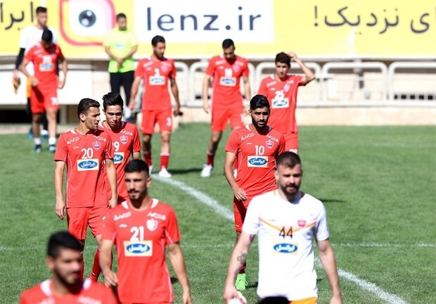 تمرین بدنسازی بازیکنان پرسپولیس زیر نظر مارکو و باقری

