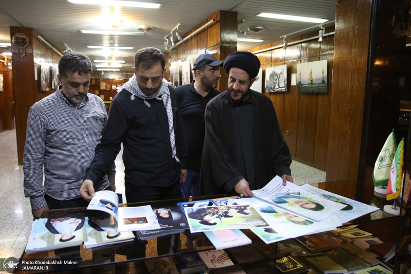 بازدید جمعی از مسئولین فرهنگی کشور لبنان از بیت امام خمینی (س) درجماران