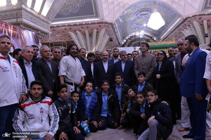 تجدید میثاق وزیر و کارکنان وزارت ورزش و جوانان با آرمان های امام خمینی(س)