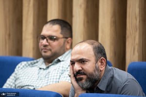 مراسم رونمایی از مستند «زیر سایه ام کامل» شب