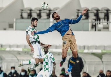 مغانلو: از پرسپولیس و تراکتور پیشنهاد دارم/ کار را به مدیر برنامه ام سپرده ام

