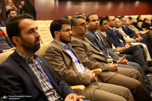 حضور سید حسن خمینی در اختتامبه مسایقات قرآنی ، اذان وتفسیر کارکنان بانک صادرات