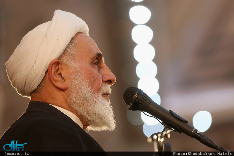 مراسم احیاء شب بیست و یکم ماه مبارک رمضان درحرم مطهر امام خمینی (س) /2