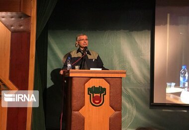 رادولوویچ از بین ۱۰ مربی خارجی برای سرمربیگری تیم ذوب‌آهن انتخاب شد