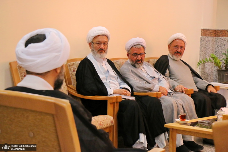 اندیشه های اخلاقی امام خمینی در شرح حدیث جنود عقل و جهل - فاطمه طباطبایی
