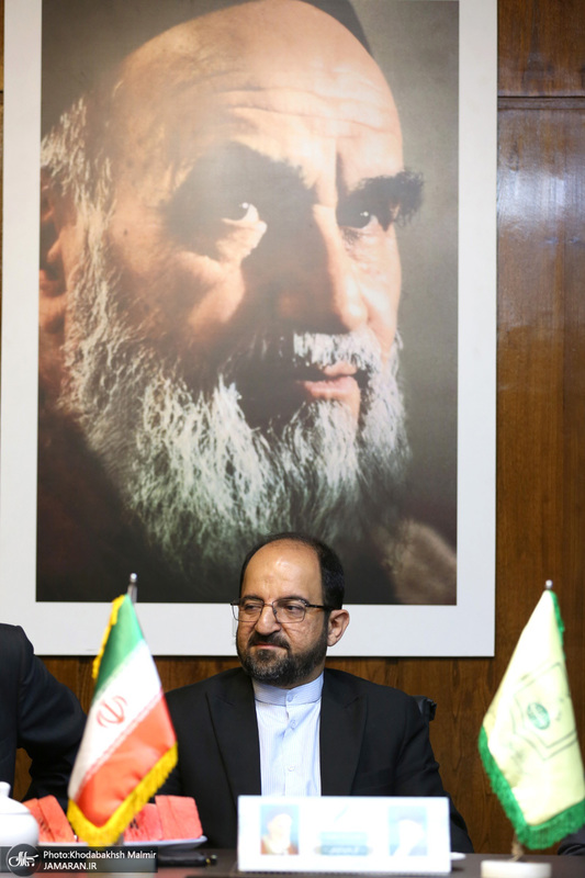 نشست هم اندیشی با ناشران عرب زبان در حسینیه جماران