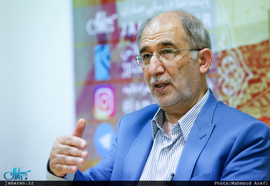 حسین علایی: ایران از نظر منطق نظامی دنبال سلاح هسته‌ای نیست/ دیپلماسی حتی در بدترین شرایط هم کمک‌ بزرگی به کشور می‌کند/ نفوذ یعنی فرهنگ ایرانی در بین مردم منطقه باشد، یعنی اینکه کالاهای ایرانی بر سر سفره زائران امام حسین و امام علی (ع) در کربلا و نجف باشد