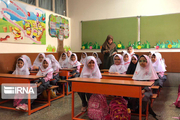 تعطیل نشدن مدارس مهران اولویت آموزش و پرورش است