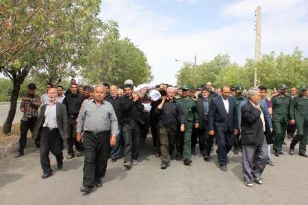 پدر 2 شهید در مراغه به فرزندانش شهیدش پیوست