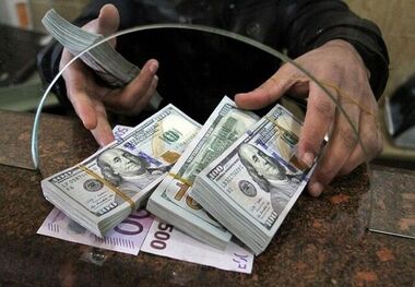 صعود قیمت دلار بعد از دو افت متوالی