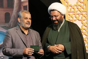 مراسم گرامیداشت خانواده معظم شهدا و ترویج فرهنگ ایثار و شهادت در خمین