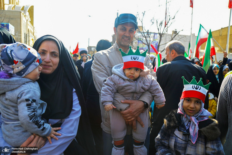 راهپیمایی باشکوه 22 بهمن در قم