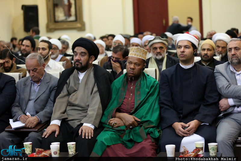 دیدار جمعی از میهمانان کنفرانس وحدت اسلامی با سید حسن خمینی