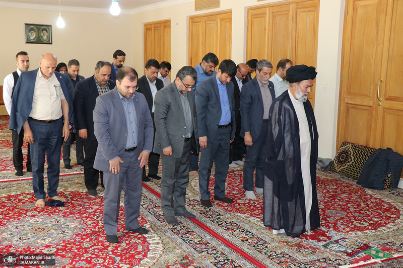 بازدید رئیس مرکز وکلای قوه قضائیه از بیت تاریخی امام خمینی