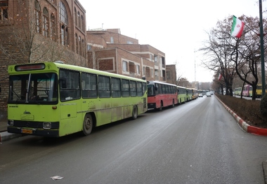 50 دستگاه اتوبوس راهپیمایان سنندجی را جابجا می کند