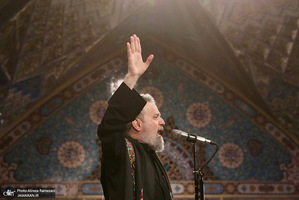 مراسم شب شهادت امام رضا (ع) در صحن جامع رضوی