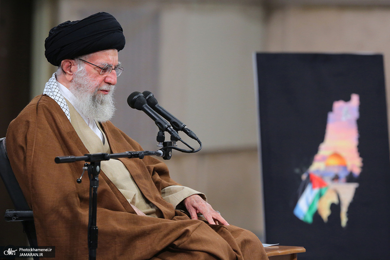 دیدار دست‌اندرکاران برگزاری کنگره ملی شهدای استان لرستان با رهبر معظم انقلاب