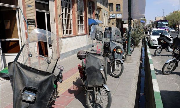 ساماندهی موتورسیکلت‌های خیابان جمهوری آغاز شد