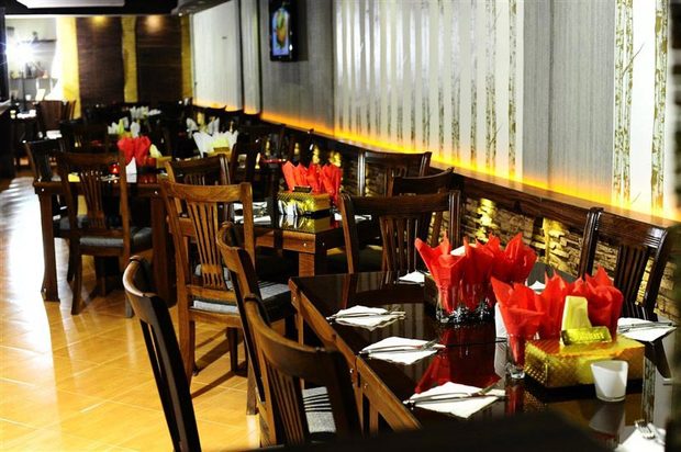 ۷ کاری که هرگز نباید در رستوران فست فود انجام دهید

