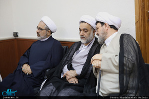 دیدار جمعی از روحانیون  با سید حسن خمینی 