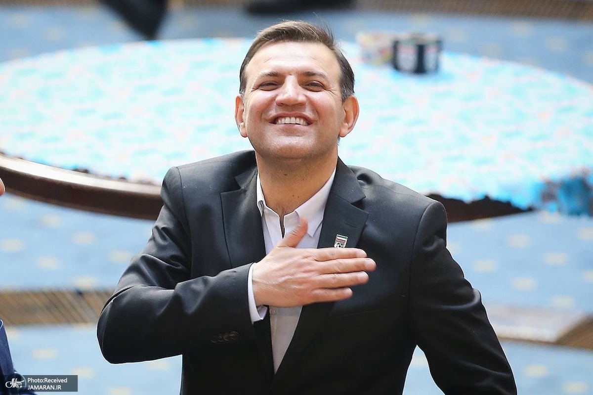 وقتی عزیزی خادم راستش را نگفت!