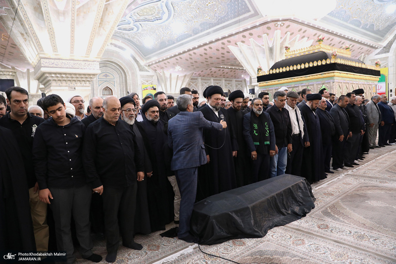 مراسم تشییع و تدفین همسر آیت الله موسوی بجنوردی (ره) در حرم امام خمینی (س)-2