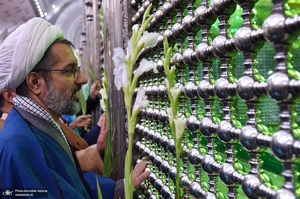 مراسم گل افشانی حرم مطهر امام خمینی (س)