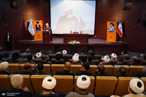 تجدید میثاق جمعی از مدیران و کارکنان بنیاد مسکن انقلاب اسلامی با آرمان های امام خمینی (س)