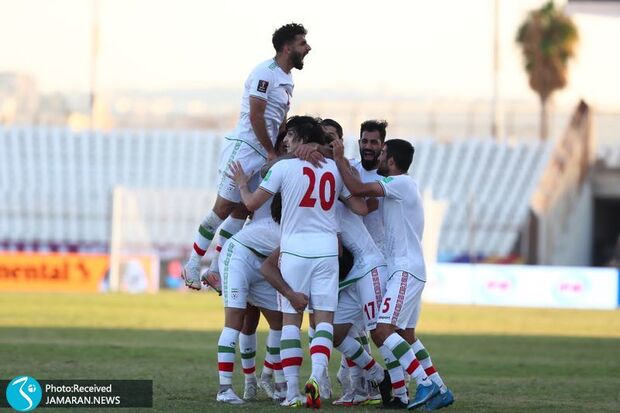 طوفان در اردوی تیم ملی با حمله به فدراسیون فوتبال؛ یک سال است لباس کهنه می پوشیم!+ عکس