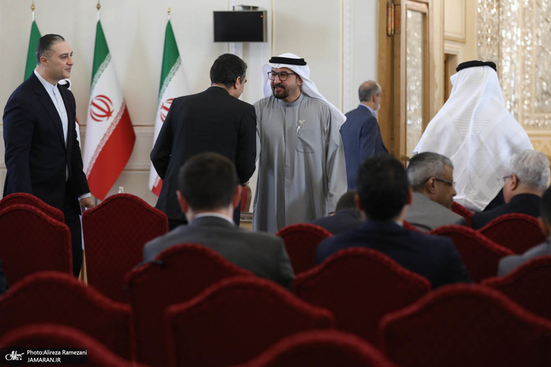 نشست وزیر امور خارجه با سفرا و کارداران و روسای نمایندگی های خارجی و بین‌المللی مقیم تهران