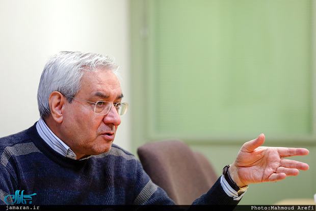 ابراهیم اصغرزاده: شورای دفاع مى تواند مکملی برای خروج از بن‌بست‌ها باشد به شرطى که دیپلماسی دفاعی را پیش ببرد/ اگر لاریجانی بخواهد نقشی در راستای بازتعریف امنیت ملی به‌سود مصالح عمومی ایفا کند، اصلاح‌طلبان حاضرند با او وارد گفت‌وگوی سیاسی شوند