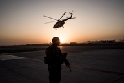 هشدار 9 سفیر آمریکا درباره خروج نیروهای آمریکایی از افغانستان 