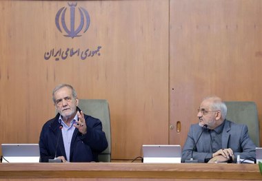 اولین واکنش پزشکیان به تجاوز به تاسیسات هسته ای: آمریکا با مشاهده ناتوانی رژیم صهیونیستی، ناگزیر به میدان آمد