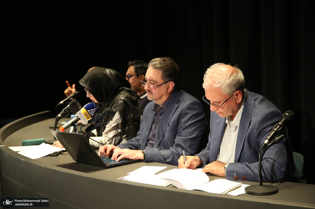 حسین سلیمی: جامعه ایران در جنگ 12 روزه قدرت، تاب‌آوری، جذابیت و انعطاف‌پذیری خودش را نشان داد/ مقصود فراستخواه: اینکه ترامپ نسل‌های جدید بمب‌افکن‌ها را پیش چشم جهانیان نمایان می‌کند، یک تکنیک است/ علی ربیعی: از نامرادی‌های داخلی رنج می‌بریم/  مقاومت تنها 