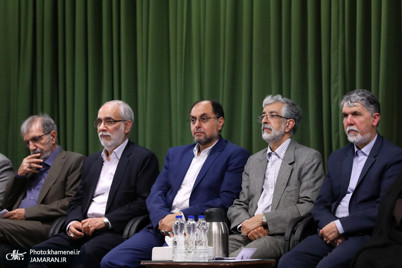 دیدار جمعی از شاعران و اهالی فرهنگ و ادب با رهبر معظم انقلاب