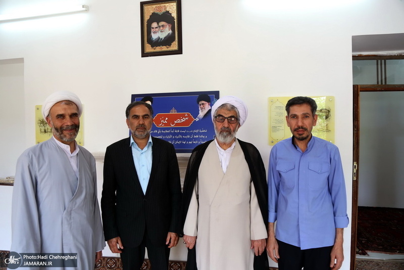 تجلیل از خدمات حجت الاسلام والمسلمین احمد احمدی خمینی