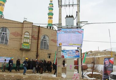 تمام روستاهای تکاب پس از انقلاب برق‌رسانی شده‌است