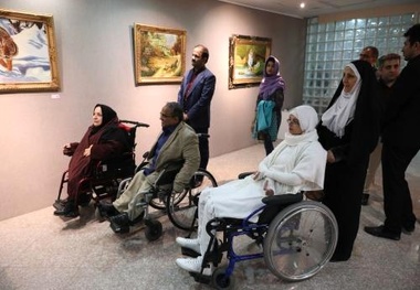 نمایشگاه "فروغ زندگی" در نگارخانه شهر مشهد افتتاح شد