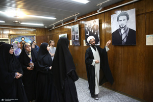 بازدید جمعی از دانشجویان خارجی دانشگاه تهران