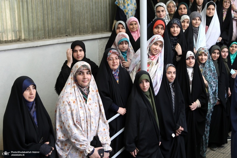 بازدید جمعی از اعضای باشگاه منتظران بنیاد حضرت مهدی موعود (عج) از جماران