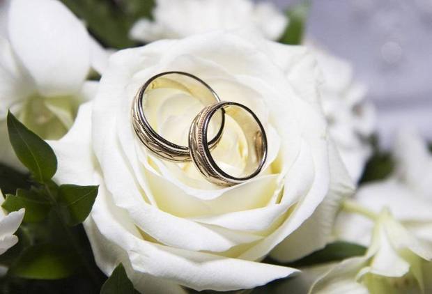 اولین مراسم عقد ازدواج در منطقه سیلزده پلدختر برگزار شد