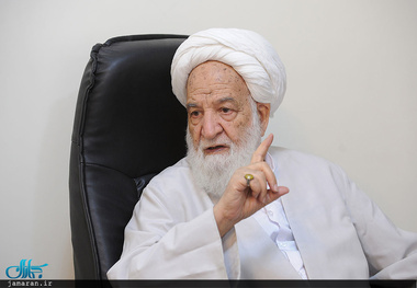 چرا صلاحیت کسی که در حوزه علمیه قم درس خارج فقه، تفسیر، اصول می گوید و شاگرد دارد و شناخته شده است را برای خبرگان رد کردید؟ ایشان کتاب ها در فقه و اصول نوشته است