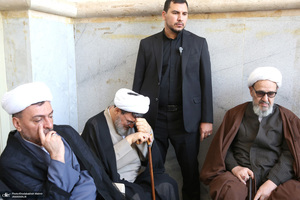 مراسم تشییع آیت الله رحمت (ره)  در حرم مطهر امام خمینی(س)