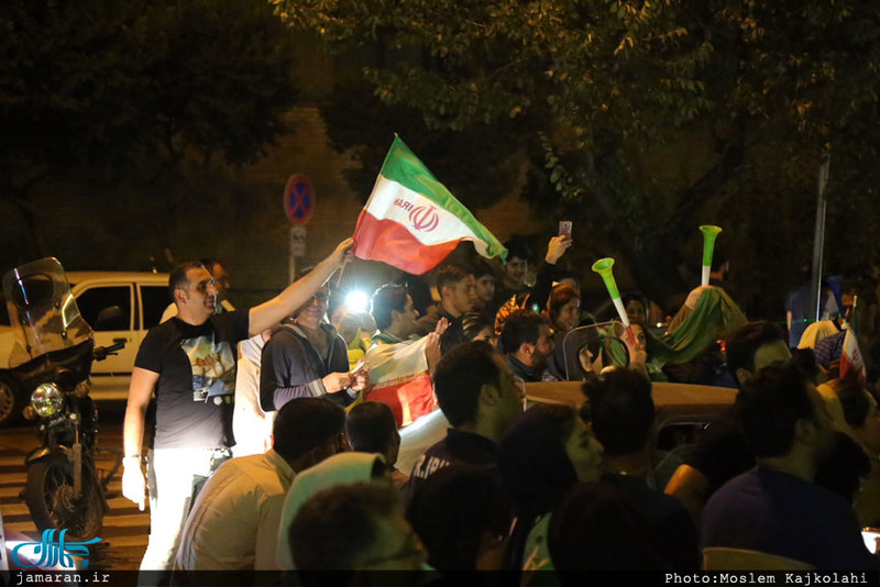 شادی مردم پس از پیروزی تیم‌ ملی مقابل مراکش-1