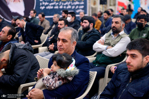 رزمایش کمک مومنانه با اهدای ۳۰۰ دستگاه ویلچر به بهزیستی در حرم امام  خمینی (س)