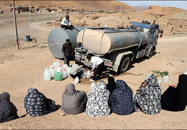نگرانی از افزایش روند خشکسالی در کهگیلویه و بویراحمد  60 هزار روستایی در خطر بی آبی  آبرسانی به 180 روستا با تانکر