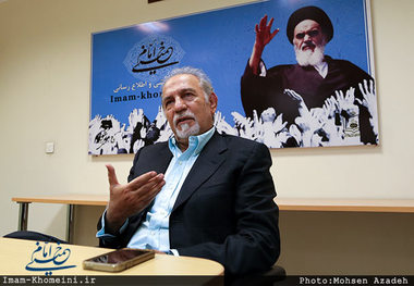 مردی که هم مراجع را راضی می کرد هم لوطی ها را